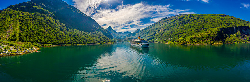 吉兰格峡湾,美丽的自然挪威峡湾挪威游客最多的旅游景点之吉兰格峡湾,联合国教科文织的世界遗产图片
