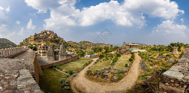 芒西瓦尔莫尔森昆巴加尔个梅瓦尔要塞,西部印度拉贾斯坦邦乌代布尔附近的拉贾桑芒地区的阿拉瓦里山的西风地带背景