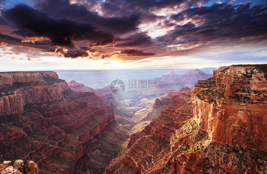 美国亚利桑那州大峡谷的风景如画美丽的自然背景图片