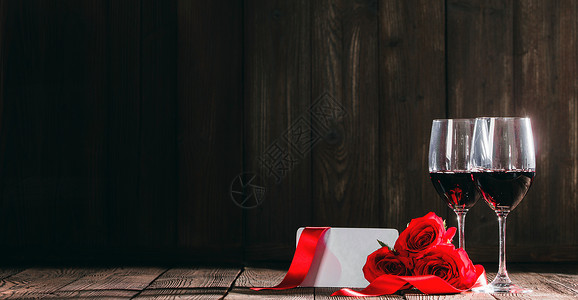 两杯红酒,玫瑰情人节贺卡葡萄酒玫瑰情人节卡片图片