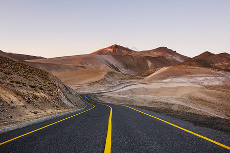 山上风景优美的道路旅行背景老式过滤器自然高清图片素材