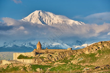 古城堡修道院KhorVirap亚美尼亚与阿拉拉特山景观的背景它成立于21662背景图片