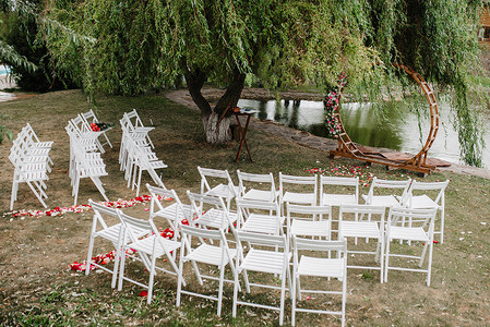 婚礼区域,拱椅装饰图片