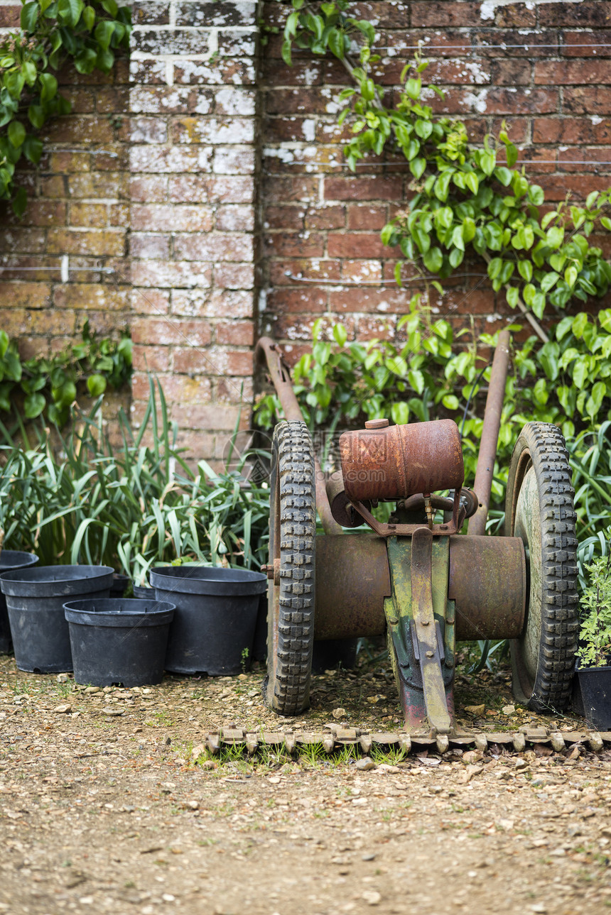 美丽的老式盆栽大棚外部细节英国乡村花园图片