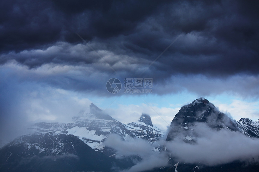 夏季加大落基山脉风景如画的山景图片