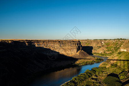 蛇河峡谷附近的双胞胎瀑布,爱达荷州,美国天空高清图片素材