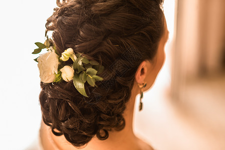 婚礼新娘的发型朵活花图片