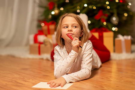 诞节,假期童的女孩写愿望清单信给诞老人家里女孩家写诞愿望清单图片