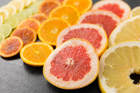吃橘子自然的黑暗的同的高清图片