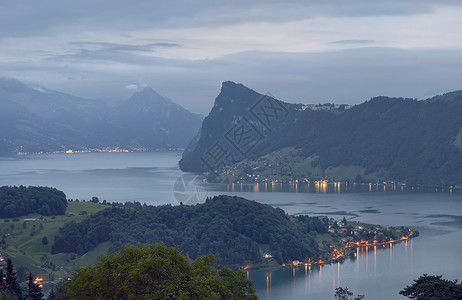 瑞士卢塞恩湖的景色图片