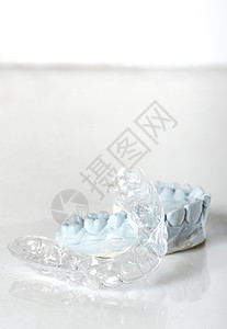 透明硅胶素材硅胶牙科托盘模具隔离背景