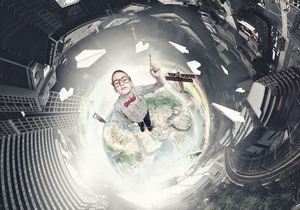 飞机跳伞玩耍这趣的点戴着红色眼镜的可爱男孩,手指朝上这幅图像的元素由美国宇航局提供的设计图片
