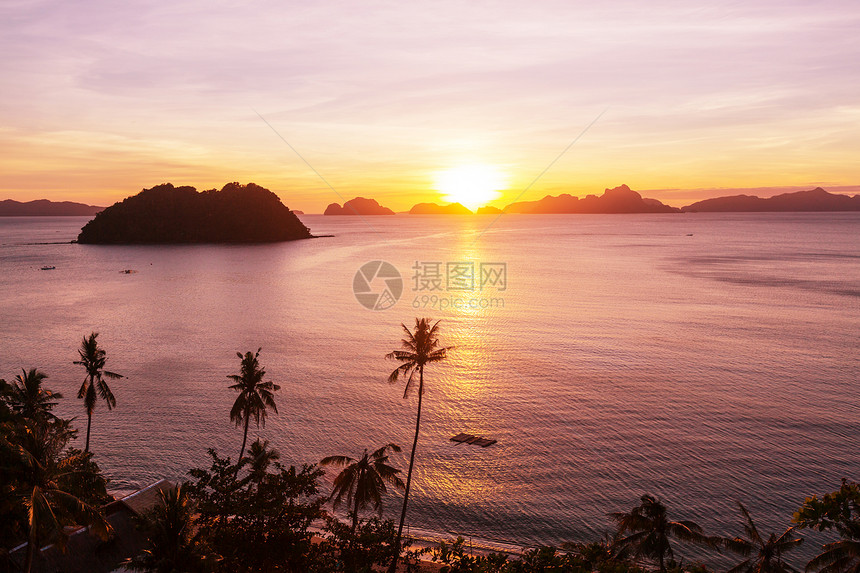 令人惊叹的海景海湾山区岛屿,巴拉望,菲律宾图片