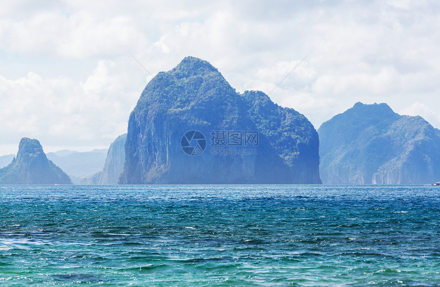 令人惊叹的海景海湾山区岛屿,巴拉望,菲律宾图片