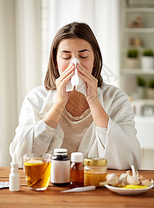 附属物保健,流感,卫生,龄人的生病的女人用药物鼻子纸擦家背景