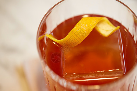 酒精饮料豪华璃与橙色鸡尾酒酒吧酒吧用橙色鸡尾酒璃杯图片
