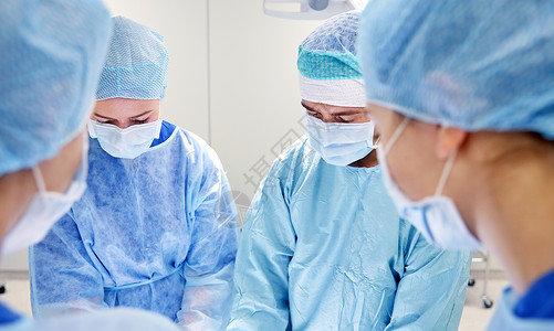 外科,医学人的医院手术室手术的外科医生小医院手术室的外科医生小医院手术室的外科医生小图片