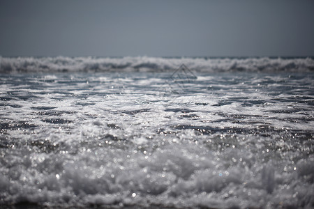 海滩上溅的浪花,巴厘岛,特写镜头图片
