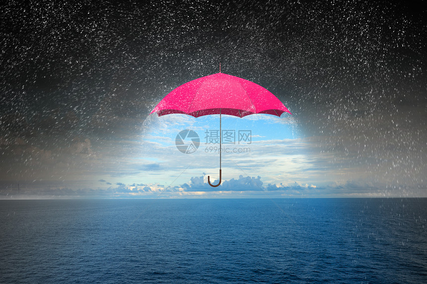 天空中的彩色雨伞图像与彩色伞天空下雨图片
