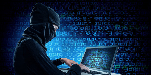 抢劫犯互联网安全穿深色衣服的黑客女人数字背景下用笔记本电脑背景