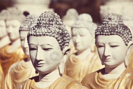 佛陀雕像背景图片