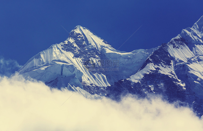 风景优美的山景,坎陈琼加地区,喜马拉雅山,尼泊尔图片