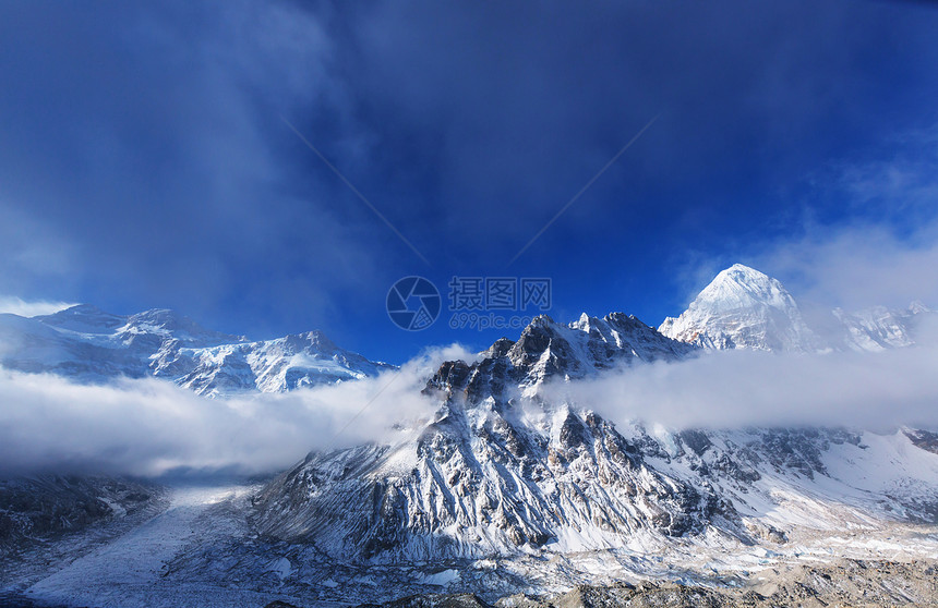 风景优美的山景,坎陈琼加地区,喜马拉雅山,尼泊尔图片