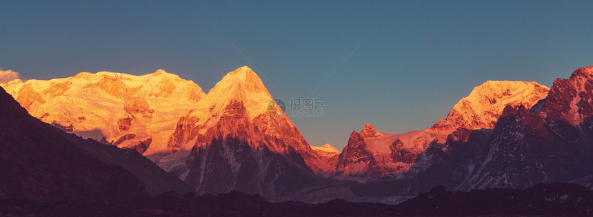 风景优美的山景,坎陈琼加地区,喜马拉雅山,尼泊尔图片