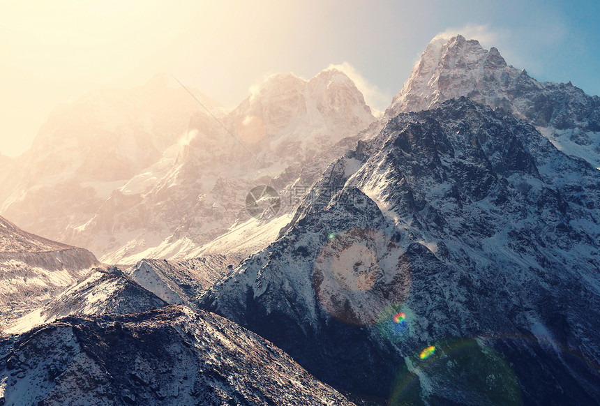 风景优美的山景,坎陈琼加地区,喜马拉雅山,尼泊尔图片