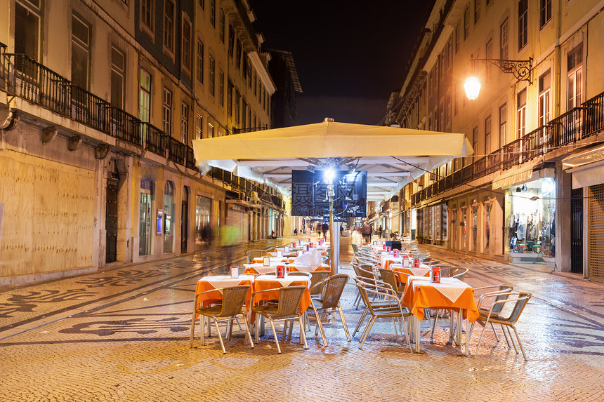 葡萄牙里斯本中心的街头咖啡馆图片