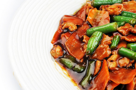 中国菜深炸鸡加红酱豆子图片