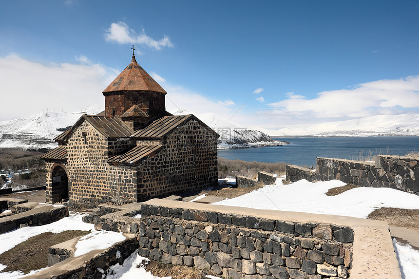 亚美尼亚塞文湖上的古代修道院塞瓦纳万克成立于874图片