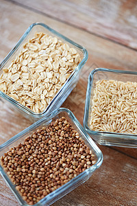 食品,农业,谷物健康饮食荞麦,燕麦片米粒木桌上图片