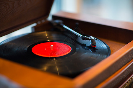 音乐,技术象老式唱片播放器与乙烯基盘背景图片