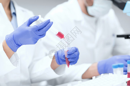 科学化学技术生物学人的科学家们临床实验室用吸管试管制作研究图片