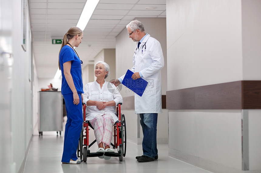 医学,龄,保健人的医生,护士老妇女病人轮椅医院走廊图片