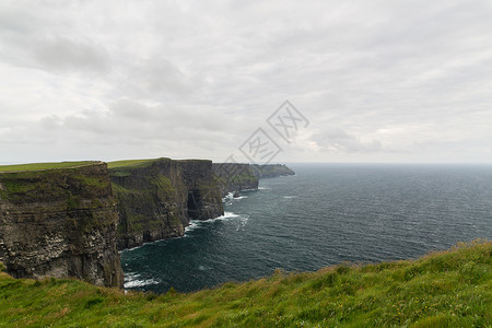 自然景观查看爱尔兰莫赫大西洋的悬崖爱尔兰莫赫大西洋的悬崖背景图片