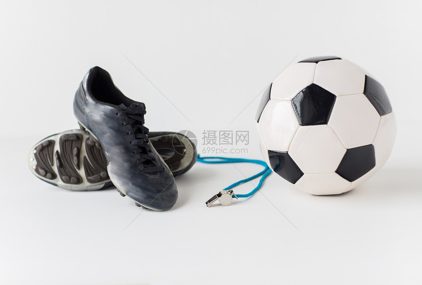 体育,足球,足球体育设备的球,裁判哨子靴子足球,哨子靴子图片