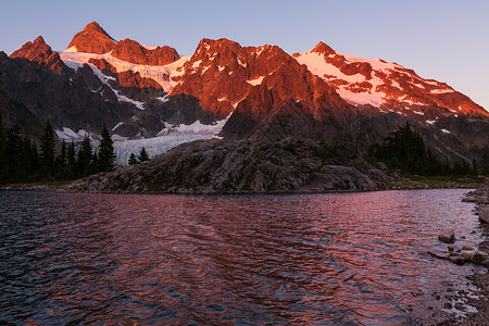 安湖山山,华盛顿背景图片