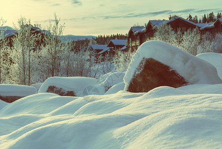 冬天的山村图片