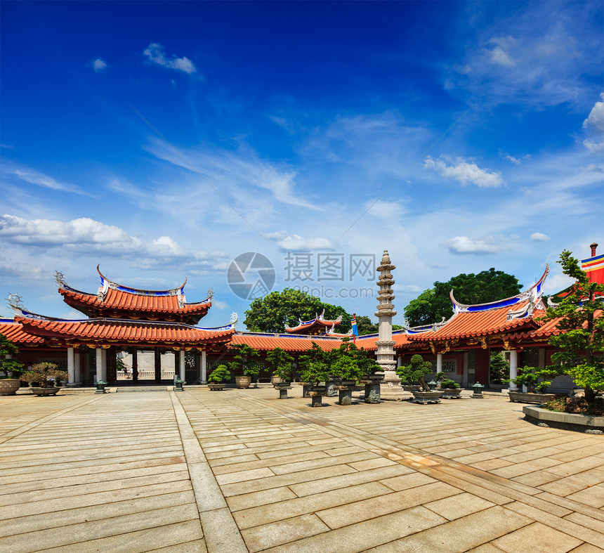 新加坡连山双林寺大门图片