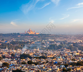 鸟瞰乔德普尔蓝色的城市乌梅德巴汉宫日落梅兰加堡看的乔杜尔,拉贾斯坦邦,印度堡垒高清图片素材