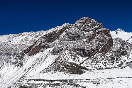 尼泊尔,安纳普尔纳地区,希拉里科湖周围的山脉背景
