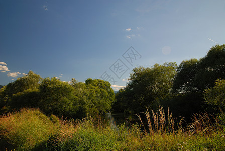河上寂静d80型高清图片
