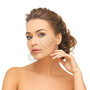 健康美丽的美丽的女人的脸手与UPDO可用作珠宝模板背景图片