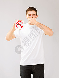 轻人着禁烟标志的照片图片