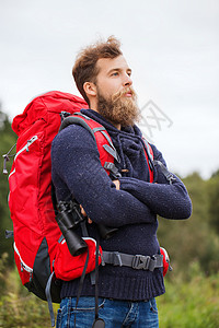 冒险,旅行,旅游,徒步旅行人的男人红色背包双目户外图片