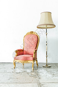 粉红色复古风格的椅子与灯图片