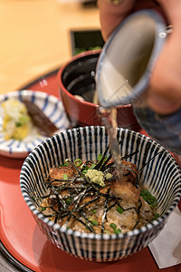 乌纳多鳗鱼饭碗套,松鸡日本料理背景图片