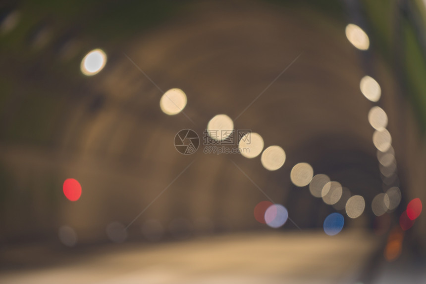 两车道公路隧道道路模糊抽象图片